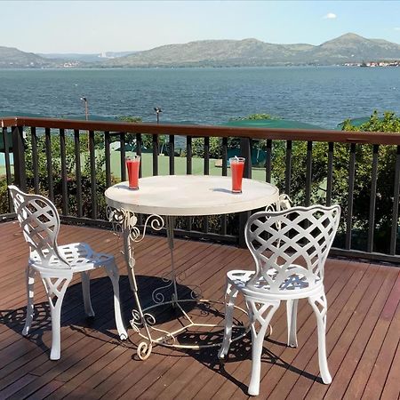 Marina Views Guesthouse Hartbeespoort Eksteriør bilde