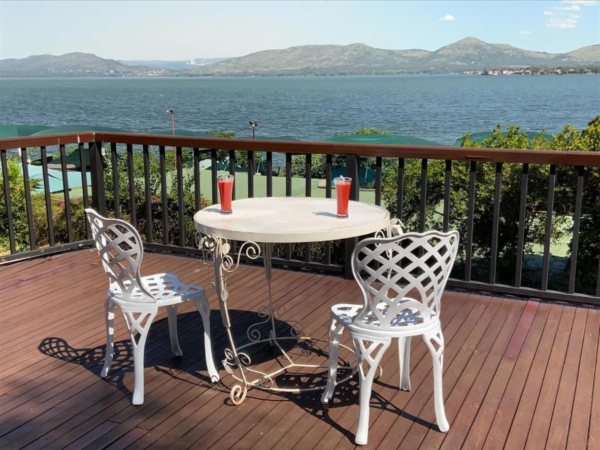 Marina Views Guesthouse Hartbeespoort Eksteriør bilde